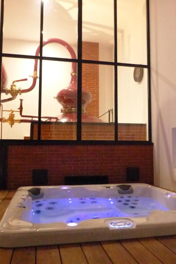 Bed and Breakfast L'Alambic De L'Estuaire Saint-Fort-sur-Gironde Exterior foto